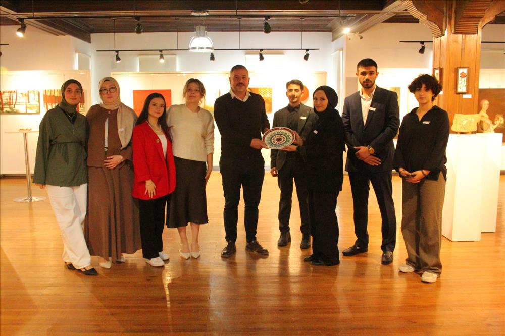 Sanat ve Tasarım Fakültesi Öğrencileri Karma Sergi Açılışı Gerçekleşti
